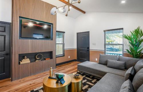 HTX Ultra Chiic Suite #1 - Photo 21