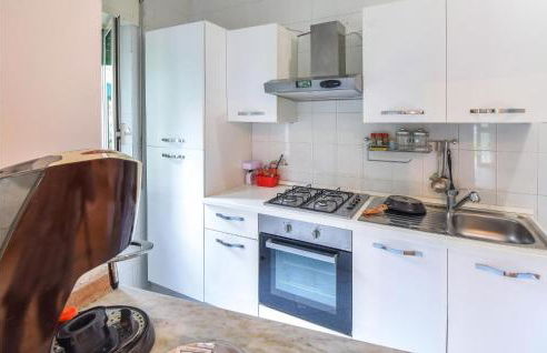 2 Bedroom Cozy Apartment In Napoli - Foto 12