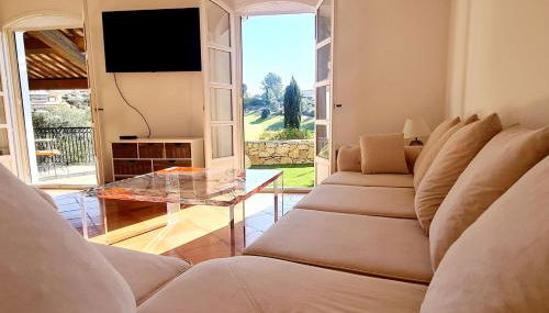 SUPERBE VILLA-DOMAINE AVEC GOLF PISCINE ET TENNIS - Foto 4