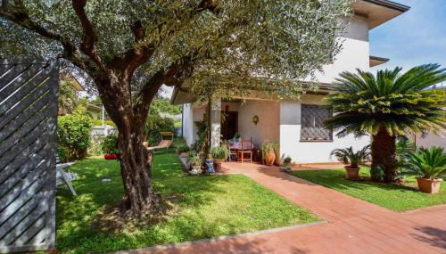 Amazing Home In Capezzano Pianore - Foto 1