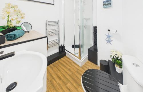 Spacious light and airy apartment with Cinema room - Foto 9