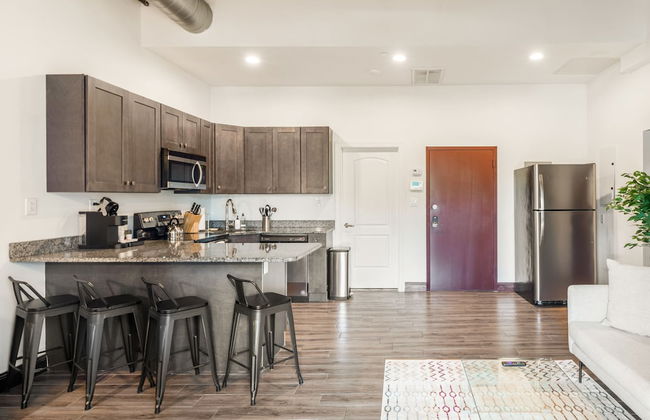 Sosuite 2BR Apt w Balcony W D Gym On-site Bar - Foto 11