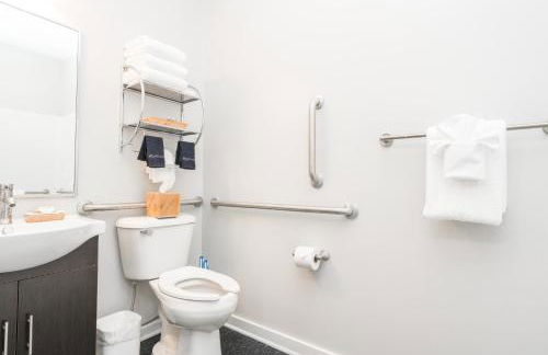 CozySuites Music Row Elegant 1BR w free parking #06 - Foto 26