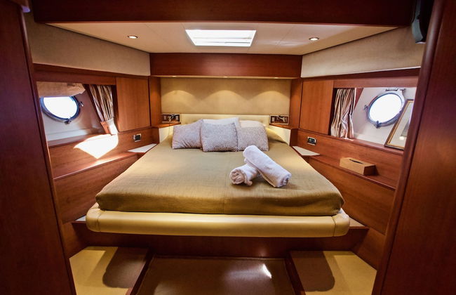 Italy Luxury Yacht Charter - Photo 14