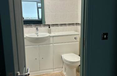 Central Plymouth Sea View Penthouse Apartment with Secure Parking - Foto 43