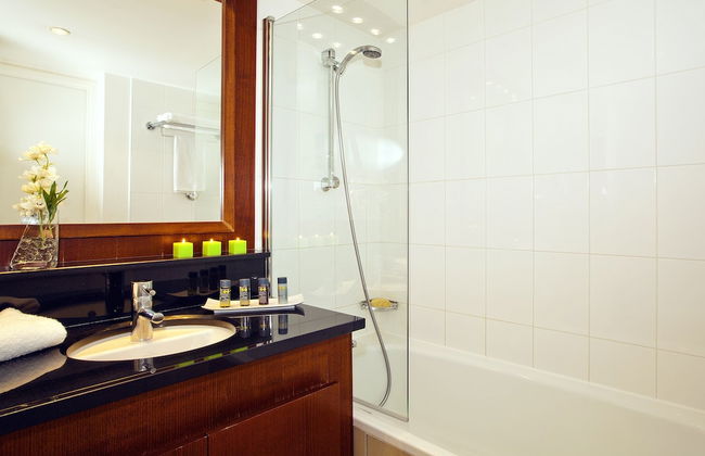 Residhome Apparthotel Paris Massy - Foto 16