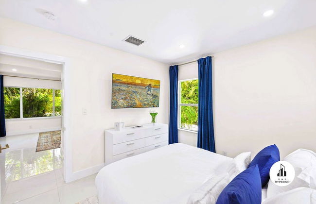 Uhost AI Stylish 1BR Bright Space w Patio - Foto 29