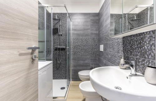 Cesano Boscone-Design apartment with Wi-Fi - Foto 5