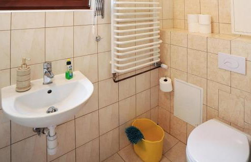 Beautiful Home In Stawiguda - Photo 15