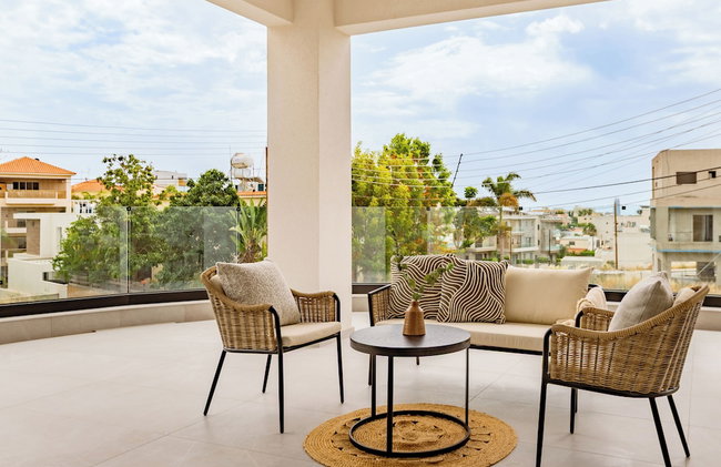 Sanders Eduardovich Limassol - Photo 36