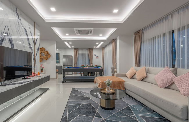 Southern Peak Pool Villa HuayYai Pattaya - Photo 40