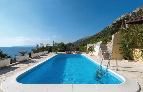 Two-Bedroom Holiday Home In Dingac - Foto 1