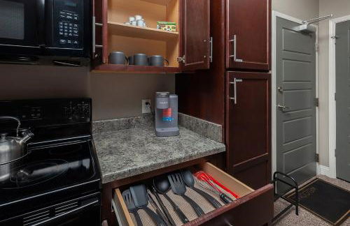 Exclusive, Pool, Massage Chair, Jordan Creek - Foto 16