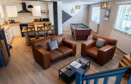 Cotswolds-Stroud-Large 9 Bed Home-Sleeps 20-Work or Leisure - Foto 24