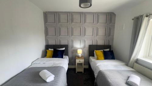 Spacious Luxurious Serviced Accommodation 1 - Photo 4
