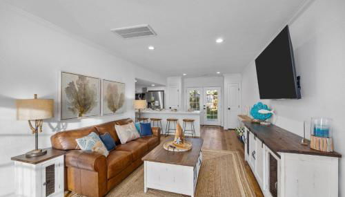 Seabrook 3BR Sleeps 10 w Backyard, Fire Pit Near Kemah - Foto 5