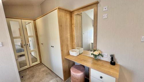 The Pink Lady with games table - Foto 4, wardrobe