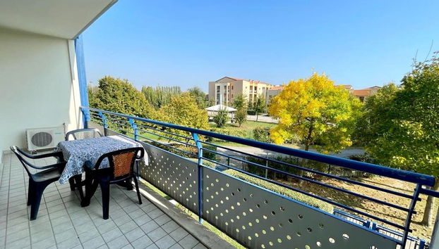 Comfortable Apartment in Residence With a Pool - Foto 5, Balcón