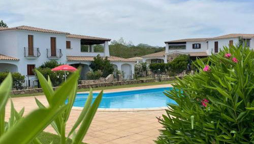 Luisa Apartment In Budoni, Shared Pool - Foto 5