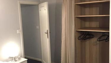 t3 au rez de jardin d une maison - Foto 5