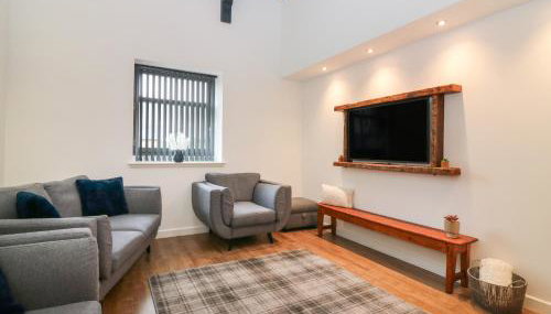 The Reception Room at The Institute Executive Apartments - Photo 5