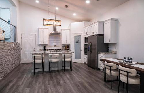 House in the Palisades Hills with City and Mountain views - Foto 25