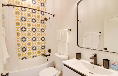 Walk to Strand Historic District Stylish Dtwn Gem - Foto 16