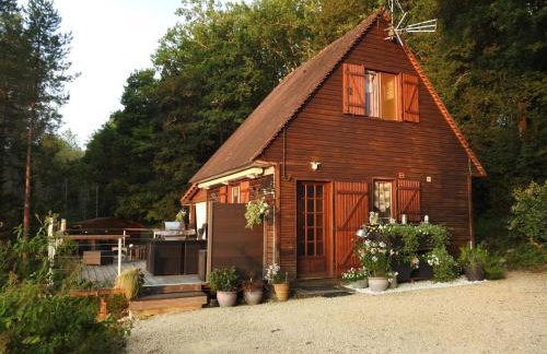 Chalet rustique au Périgord Noir avec terrasse et équipements inclus - FR-1-616-57 - Photo 1