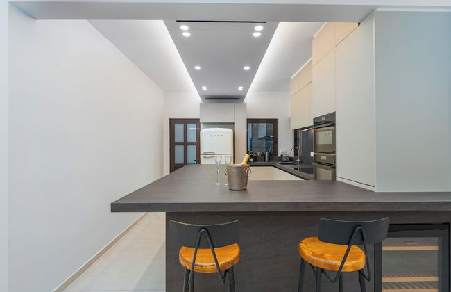 Alimos Luxury 3Bd w Outdoor Jacuzzi - Foto 17