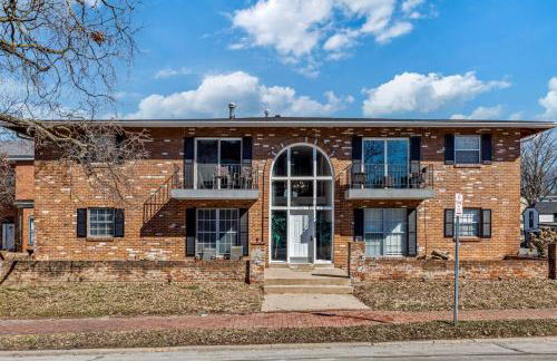 604 1 Two Bedroom One Bath with King near Main Street - Foto 37