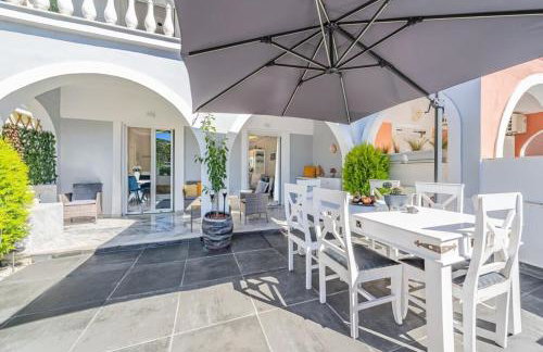Donna's Luxury home in Kassiopi with Pool 300m to Sea - Photo 2