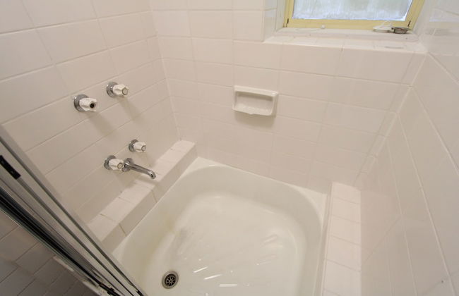 Drummond Apartments Services - Photo 19