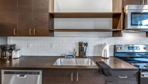 Brand New Condo Steps from Bremerton Ferry - Foto 5