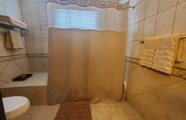 EliMar Bay View Apt - Photo 7