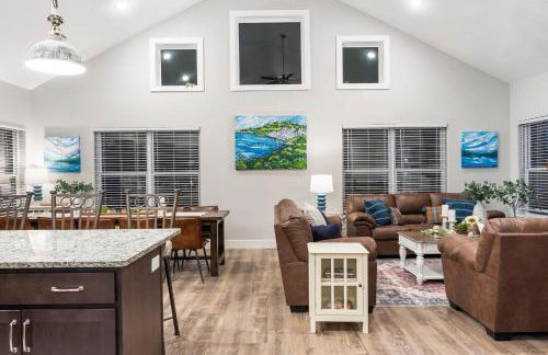 Private Hot Tub, Lake View, 26400 of Free Daily Tickets, Unique Floor Plan! - Foto $