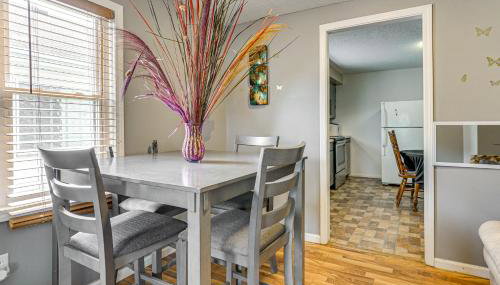 3 Mi to Dtwn Fort Wayne Home with Deck and Yard! - Foto 3