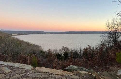 Lakehouse Getaway with Beautiful Views - Foto 8