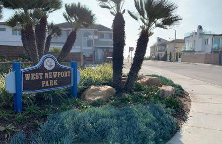 Awesome 3BR 2BTH 1 Block To Beach C2 - Photo 31