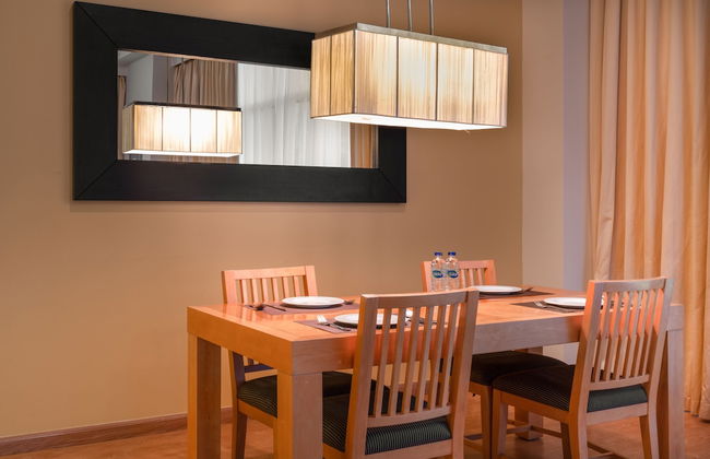 Oaks Liwa Heights Suites - Photo 29