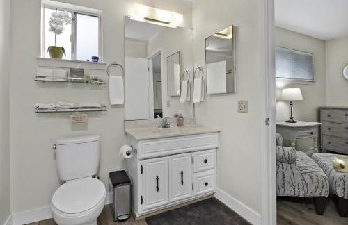 Sandy Feet Retreat -- Lakefront Retreat With Sand Volleyball Court! - Foto 23