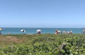 Apartamento 2 andares, na frente da praia - Foto 27