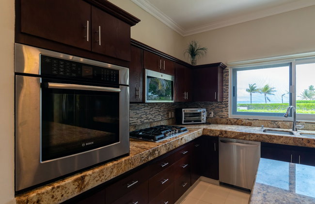 Beachfront Homes by Playa Paradise - Photo 52
