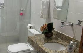 Aptos Luxo completo 2 e 3 quartos em Guriri 300 mts da praia Wi-fi grátis - Photo 9