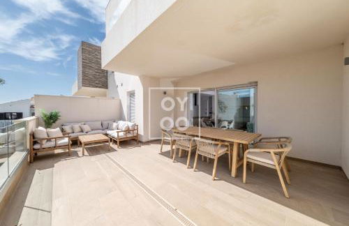 Flamenco Garden, design apt, heated pool, at La Finca Golf Resort - By Oyoostays - Foto 6