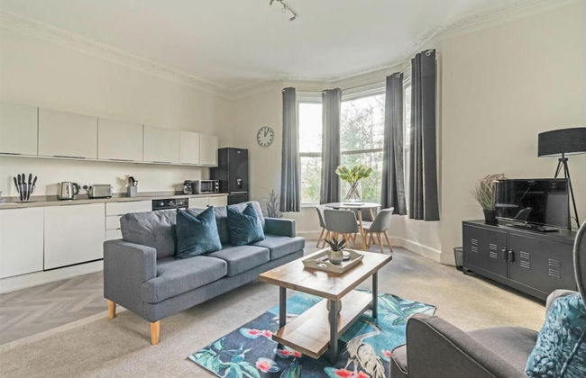 Stunning Large 1-bed Apartment in Tunbridge Wells - Foto 1