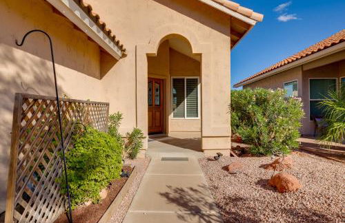 Lakefront Living! Huge Phoenix Home with Pool Table - Foto 35