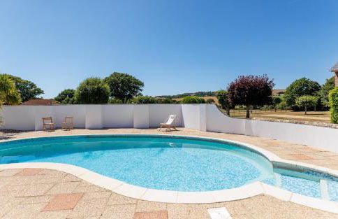 Rookley Farm Lodge Charming Manor Pool House with Heated Pool, Tennis Court & Gardens - Isle of Wight Rural Countryside Escape - Foto 51