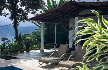 Casa com Piscina, Vista e Acesso ao Mar - Foto 5