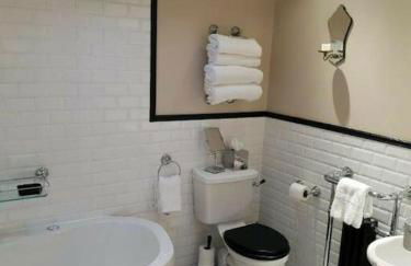 The Old Telephone Exchange - surrounded by fields! - Photo 28