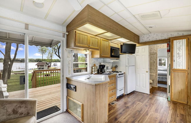 Swan Lake Resort & Campground - Foto 15